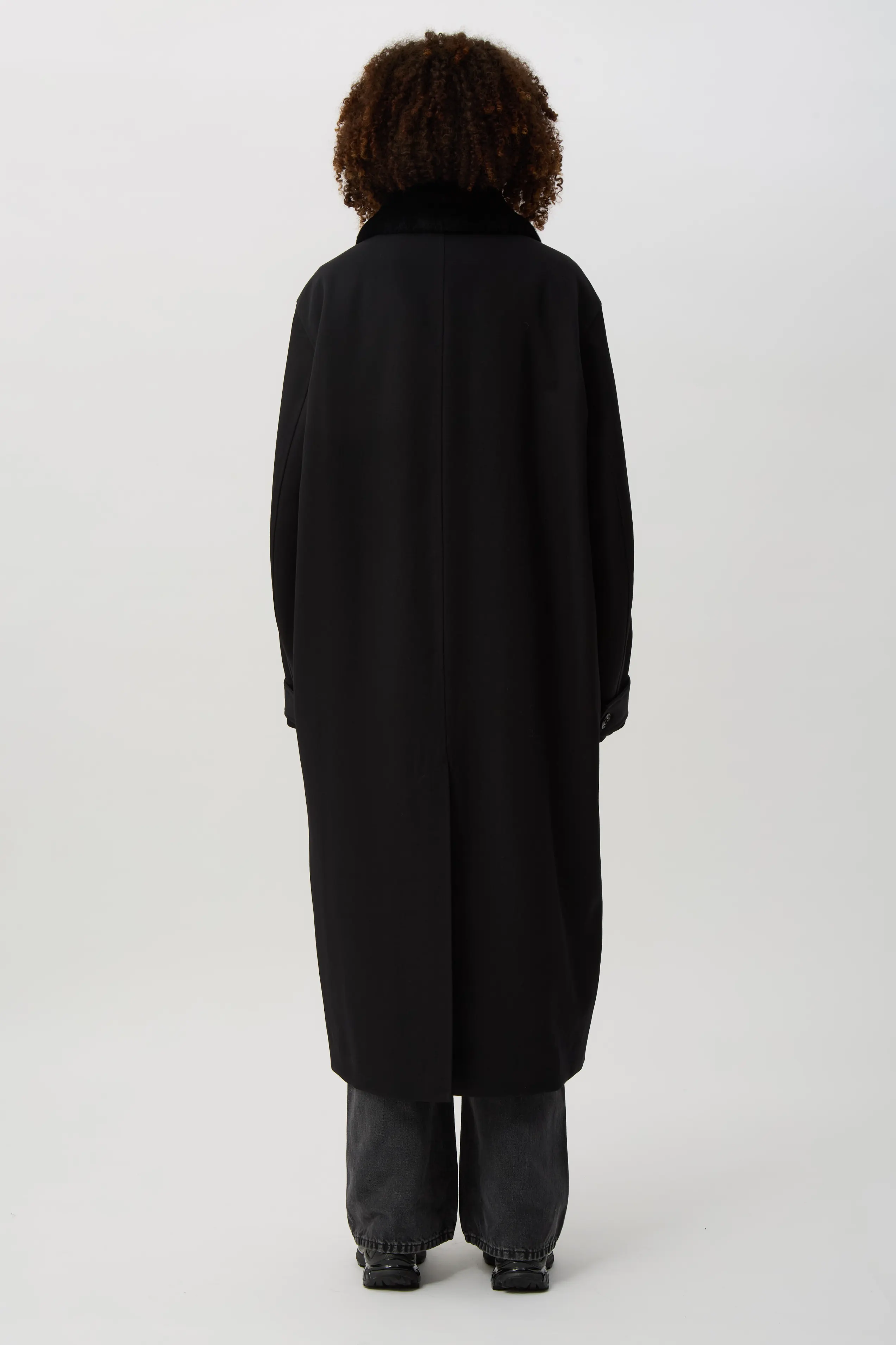 Coarse Black Tundra Coat