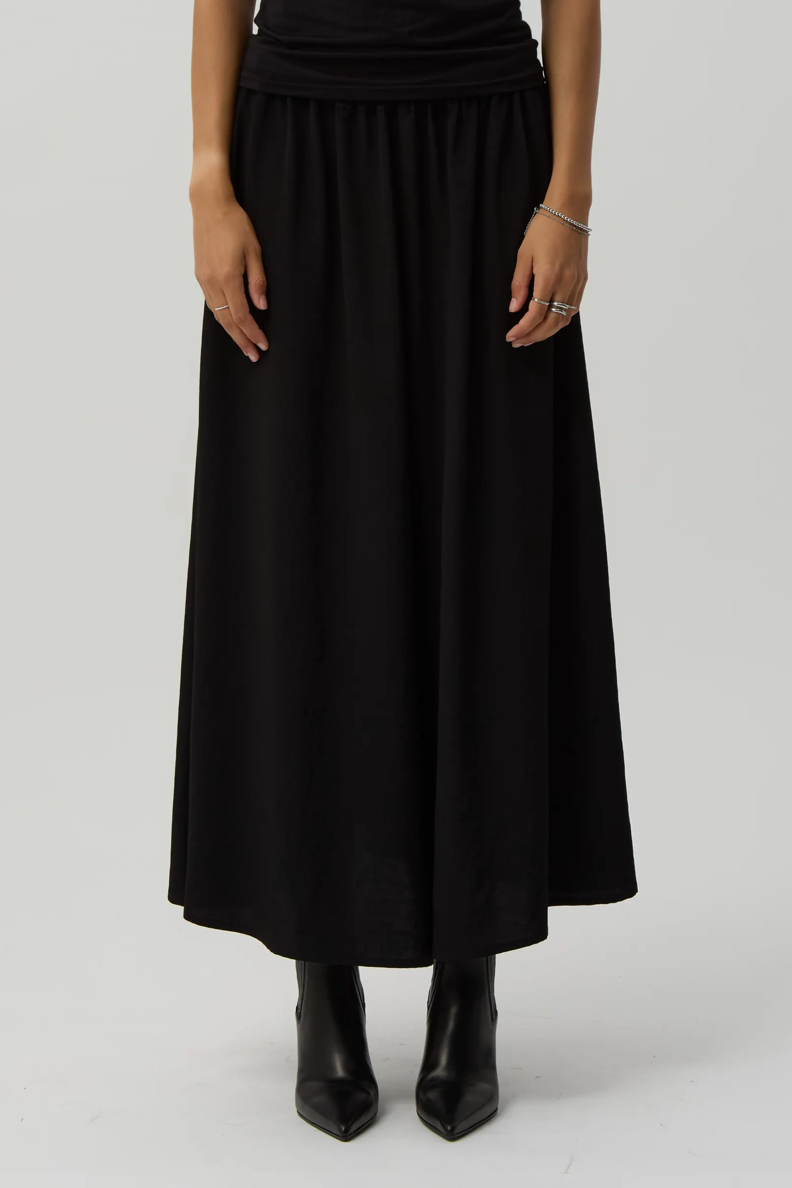 Black Gathered Skirt Pants