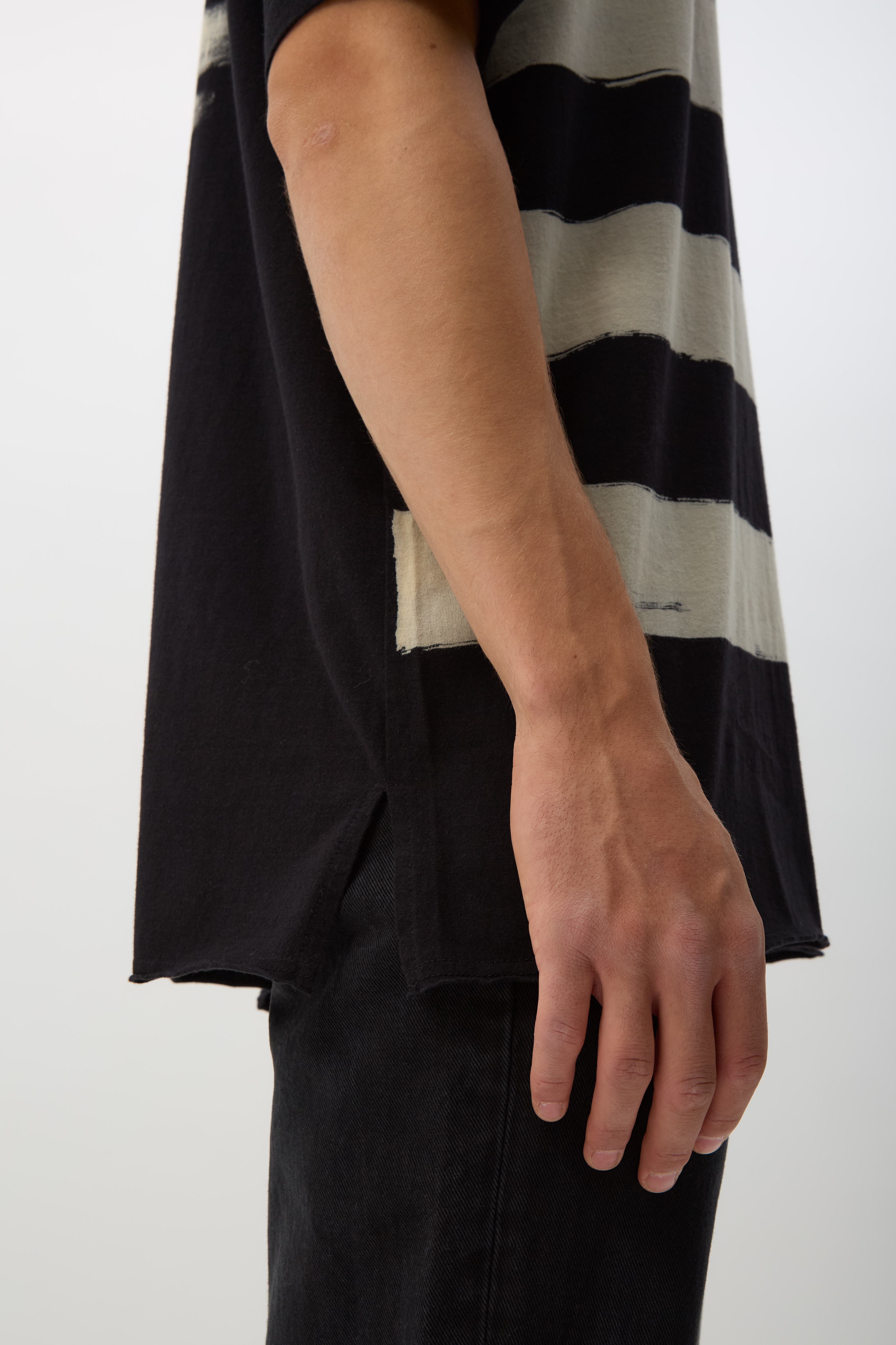Black Round Neck Short-Sleeve T