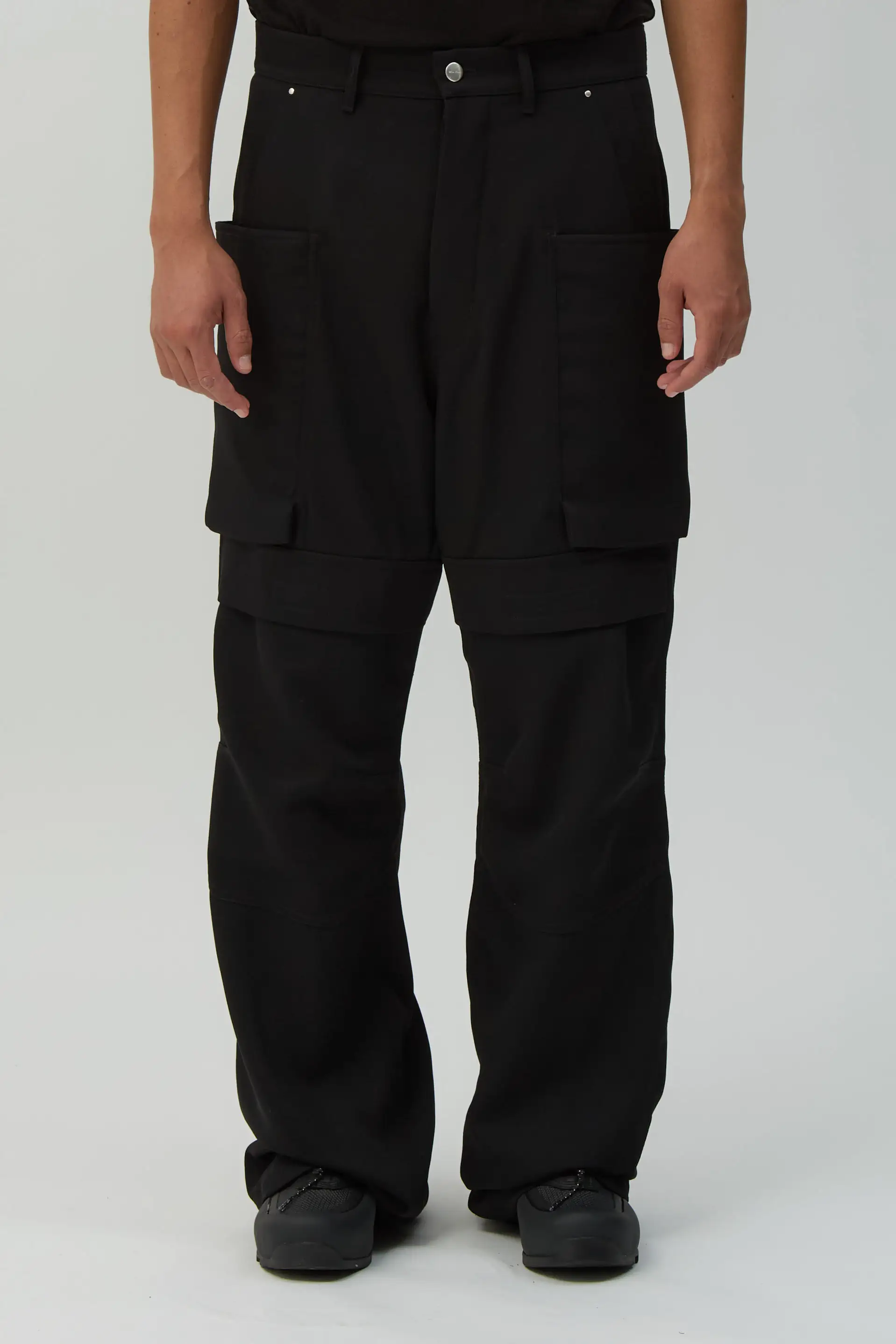 Black Stefan Cargo