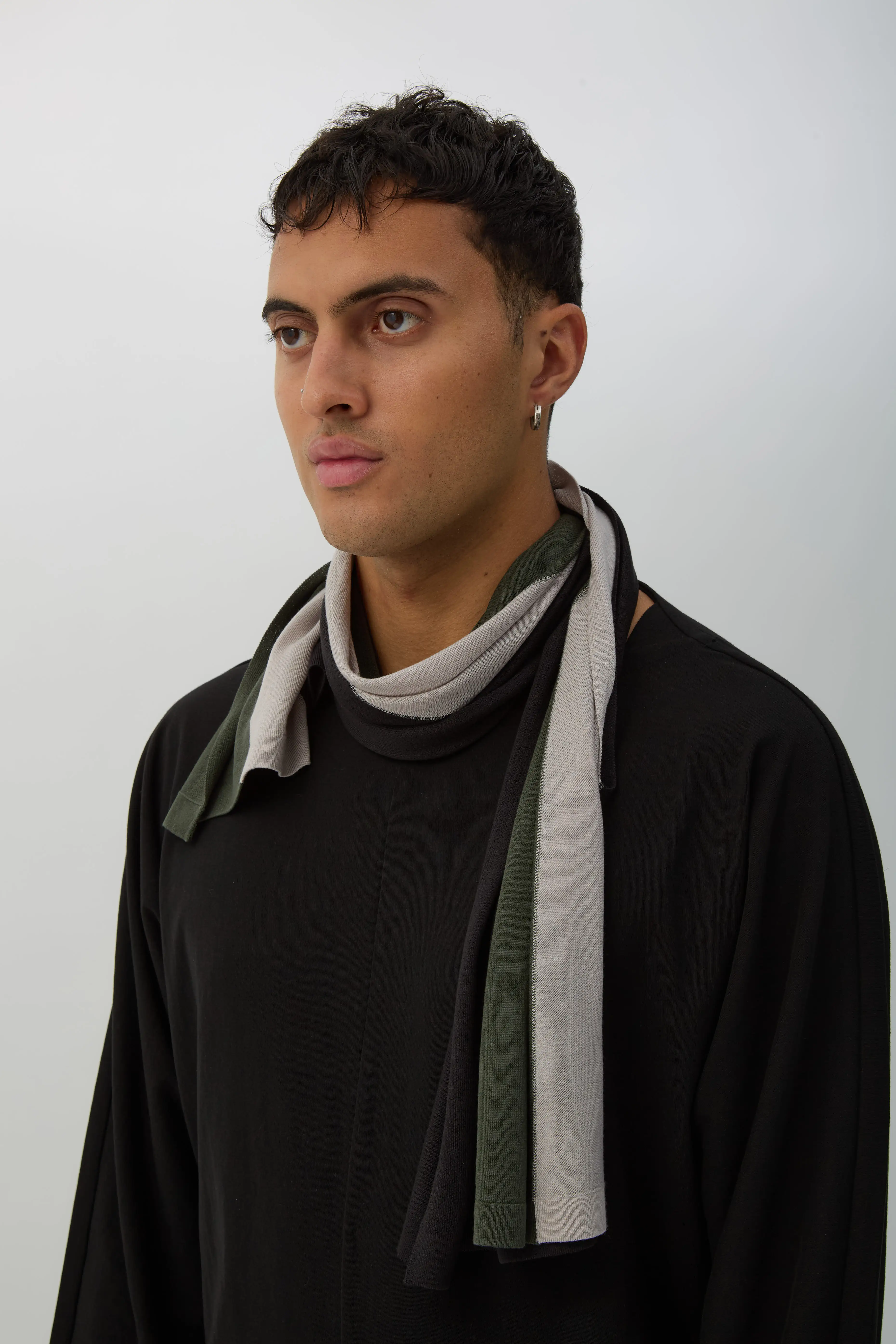 Black Sigo Knit Scarf